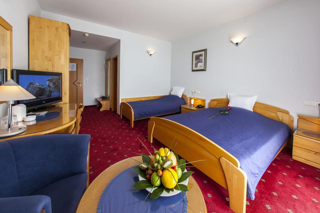 Hotel Senad od Bosne Prokosovici Exterior foto